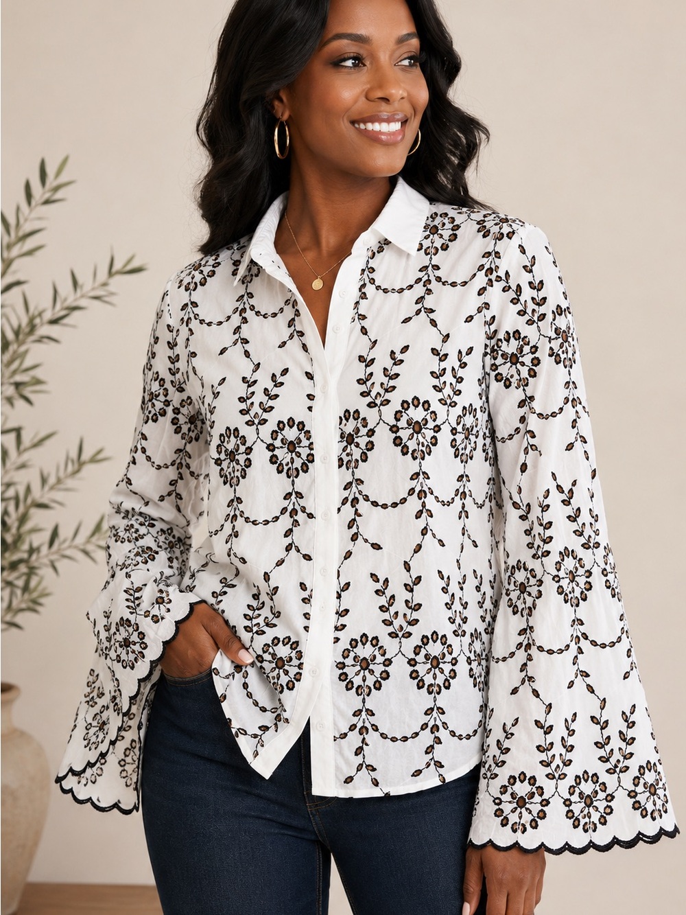 Worthington L White Black Cutwork Embroidered Blouse Bell Sleeve Eyelet Cotton